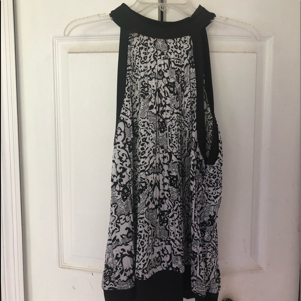 Sexy black/white silky sleeveless Cato top XL